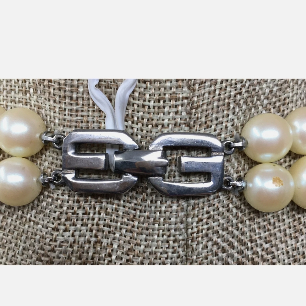Vintage 80s Givenchy Necklace - Picture 5 of 5